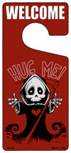 Hug Me Novelty Metal Door Hanger DH-079