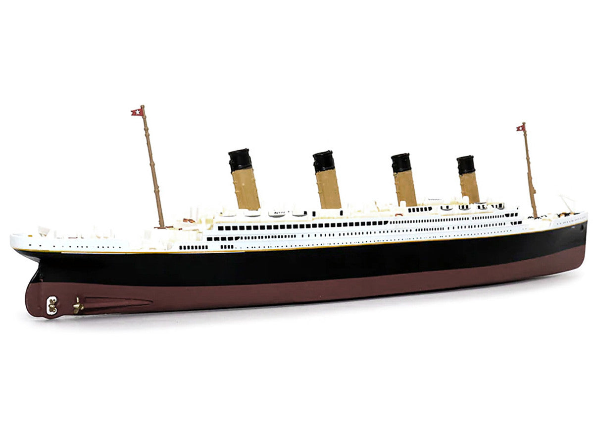 RMS Titanic Passenger Ship 1/1250 Diecast Model by Legendary Cruise Ships