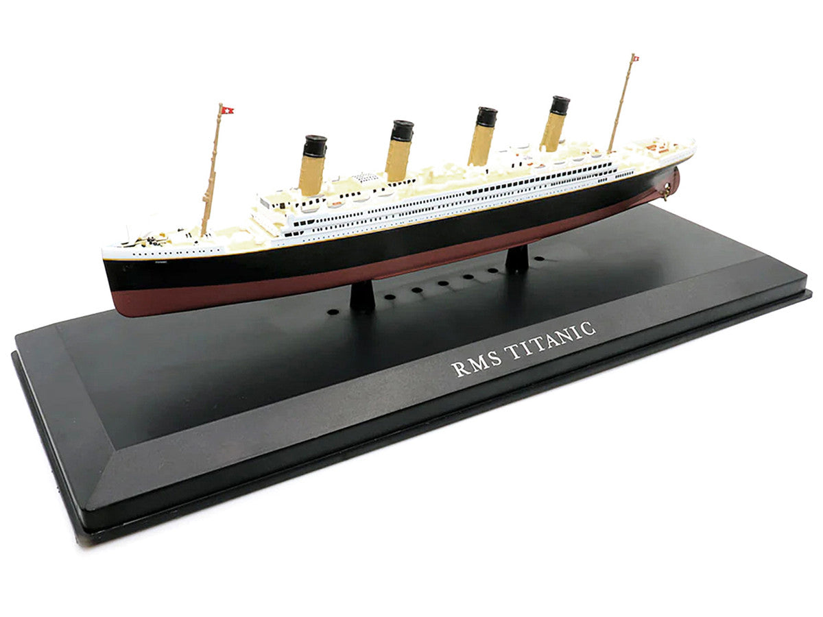 RMS Titanic Passenger Ship 1/1250 Diecast Model by Legendary Cruise Ships