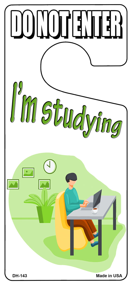 Im Studying Green Novelty Metal Door Hanger DH-143