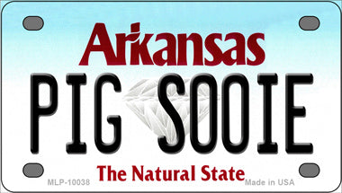Pig Sooie Arkansas Novelty Mini Metal License Plate Tag