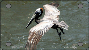Pelican In Flight Novelty Mini Metal License Plate Tag